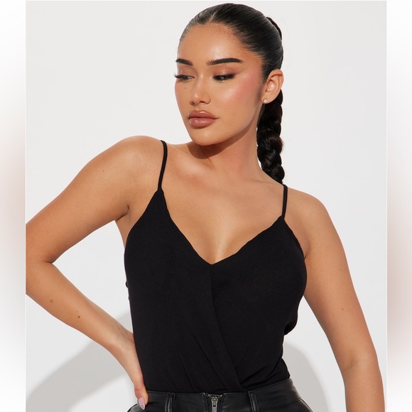 Black cropped spaghetti strap tank blouse in a size large - Picture 1 of 12